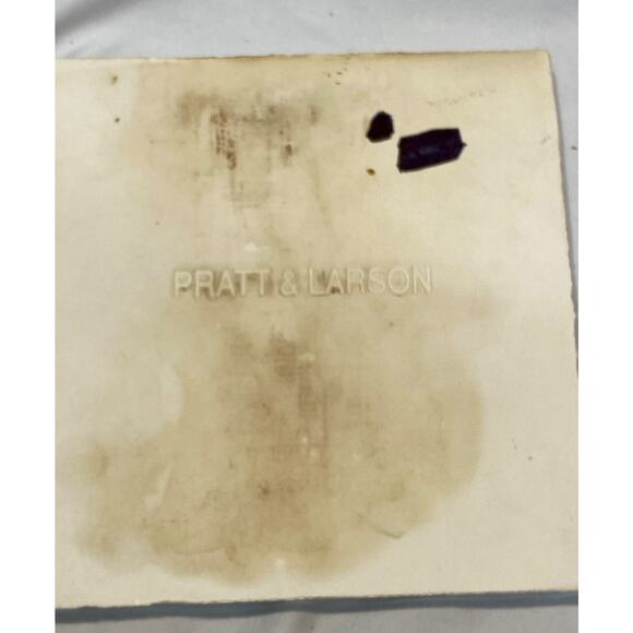 Pratt & Larson Handmade Decorative Relief Leaf Tile 6x6” - Picture 9 of 9